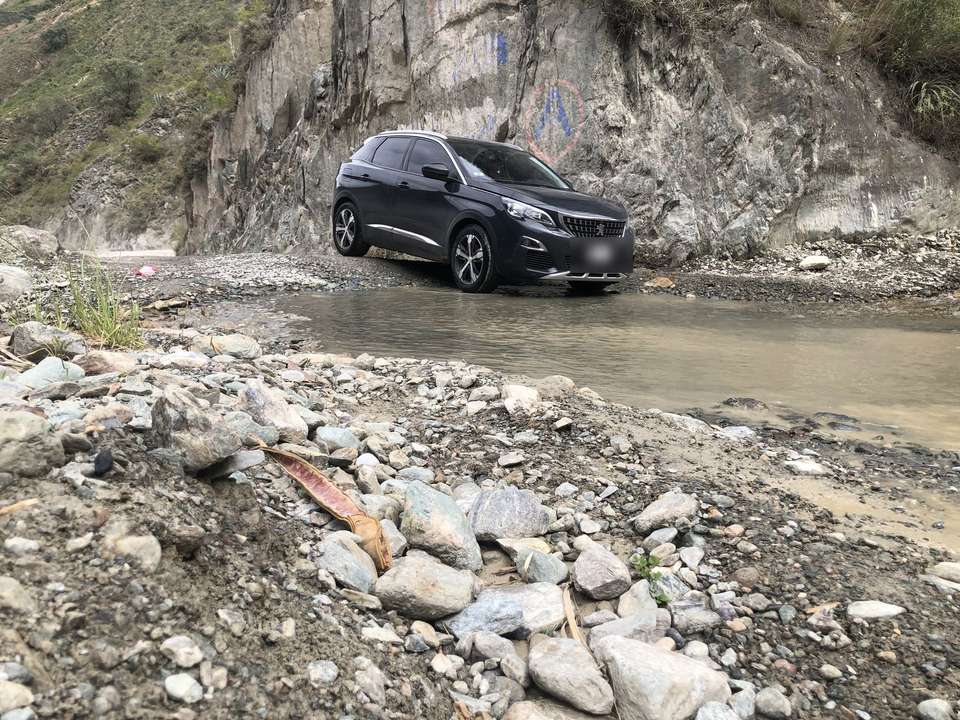 通往科斯梅的土路,1月18日:驶向瓦恩塔,水要涉过不止一次。
